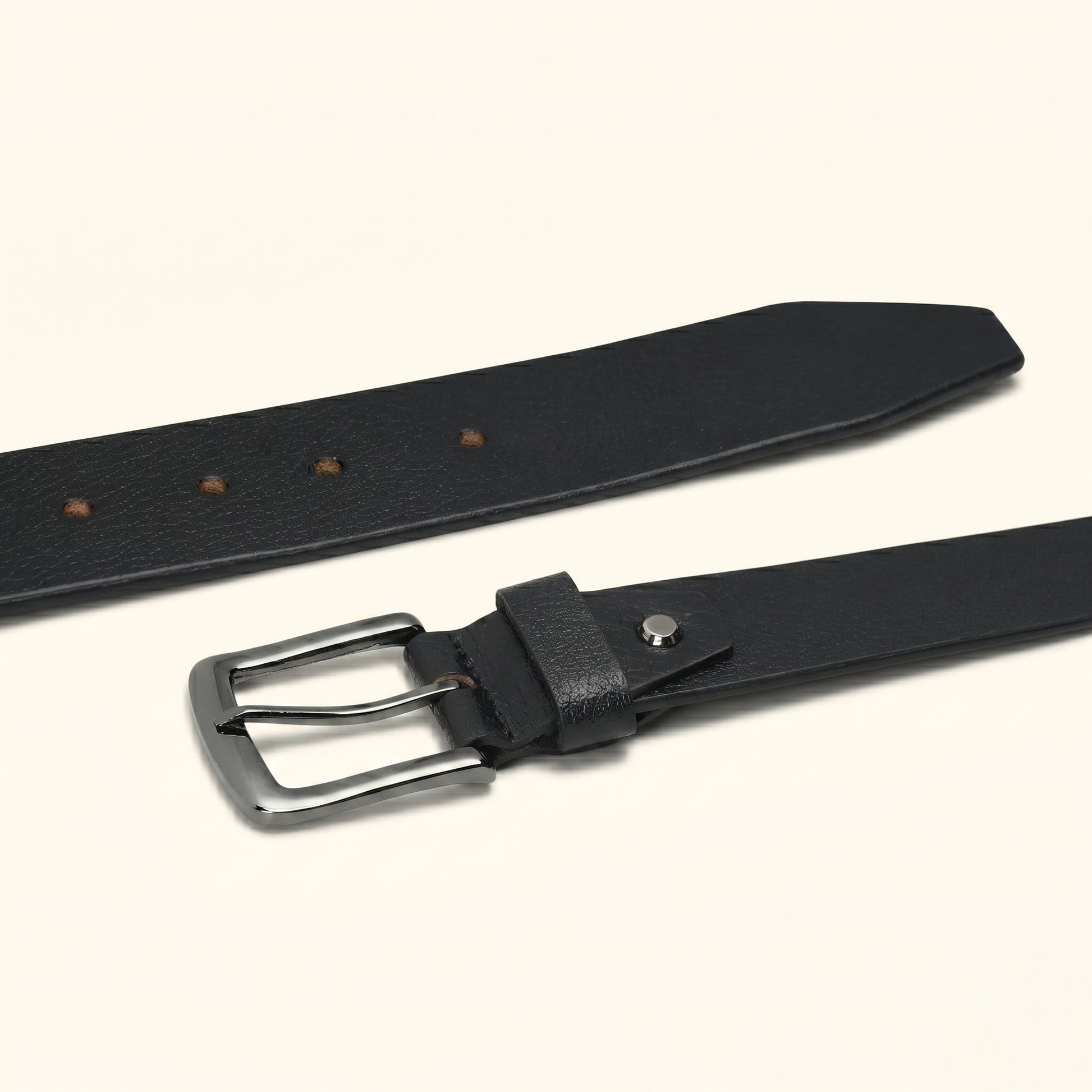 Barrett Men's Full Grain Milled Leather Belt Flat Lay Black
