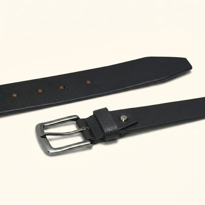 Barrett Men's Full Grain Milled Leather Belt Flat Lay Black